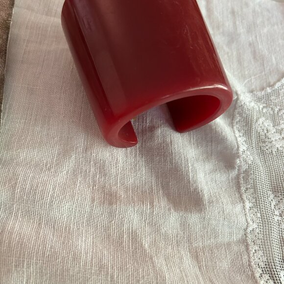 Wide Cinnamon Colored Resin Cuff Bracelet - Picture 4 of 6
